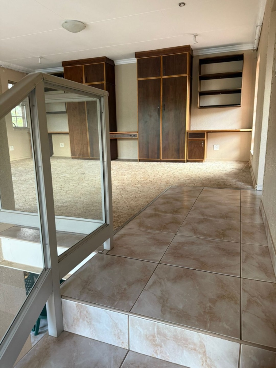  Bedroom Property for Sale in Miederpark North West
